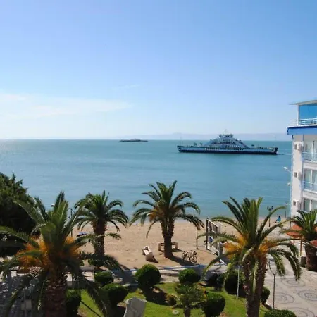 Apartman Vacation Flat Near Beaches On Avsa Island
